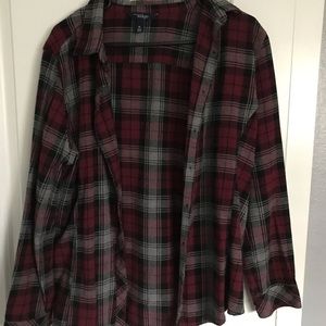 Super cozy XL red and black flannel fits like a large